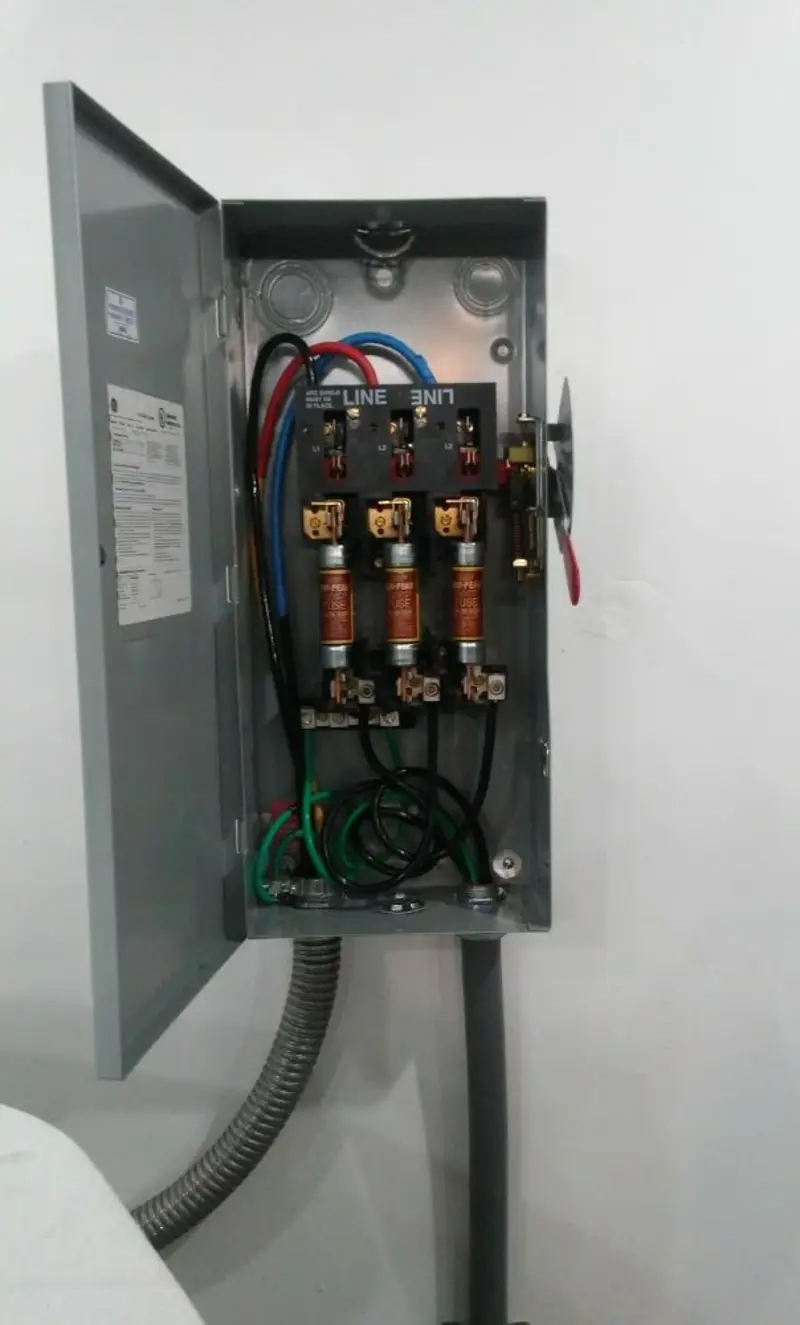 Three-phase disconnect switch installed for Electrical Wiring & Rewiring in Woodlake